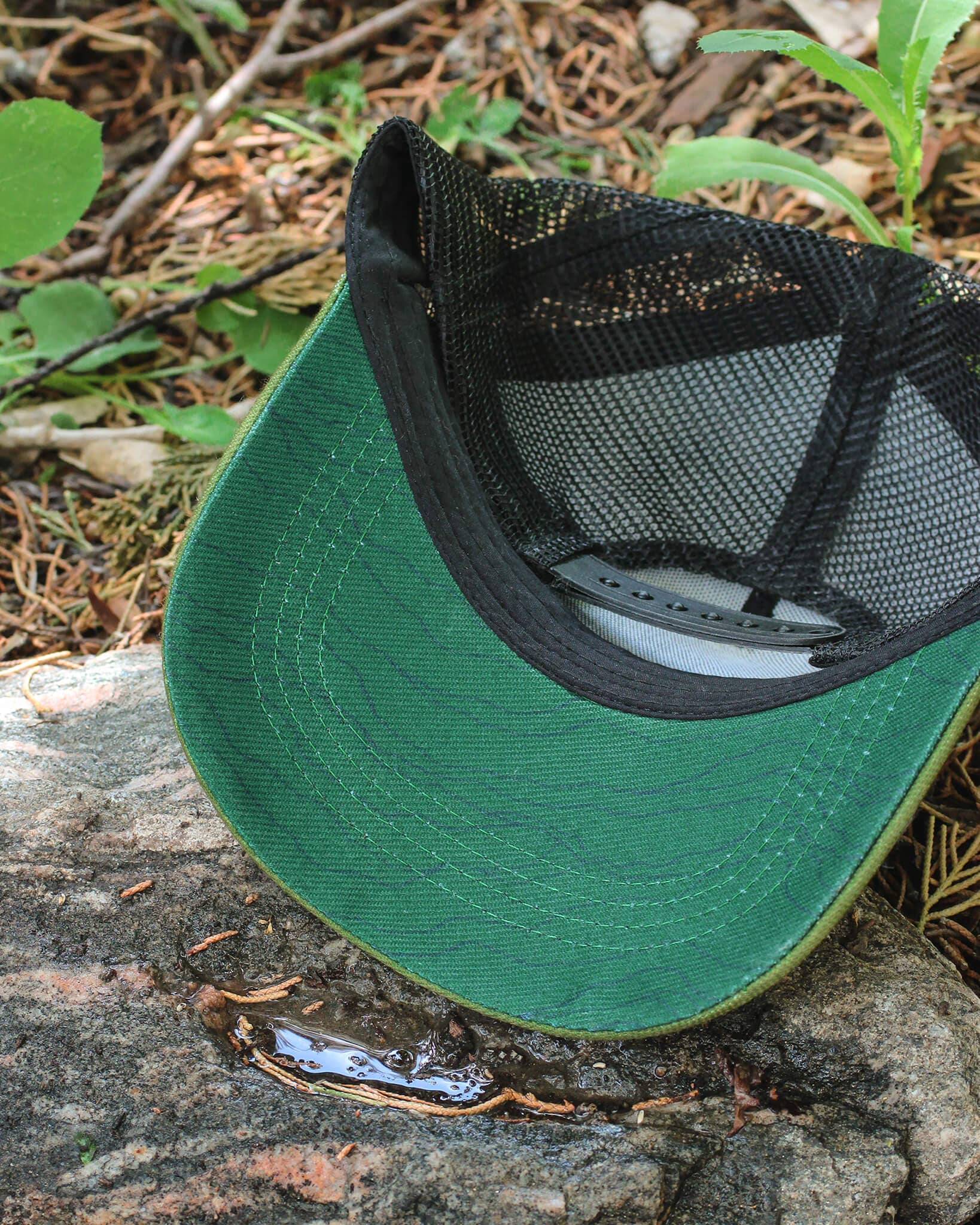 Alpinecho - Mountain Layers Trucker Hat