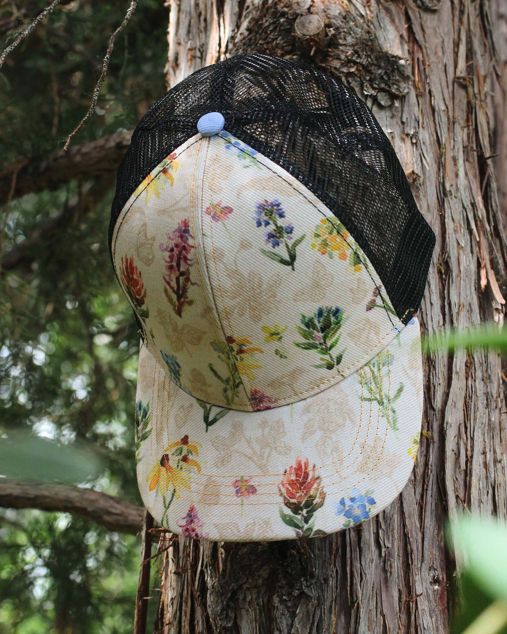 Alpinecho - Wildflowers Trucker Hat