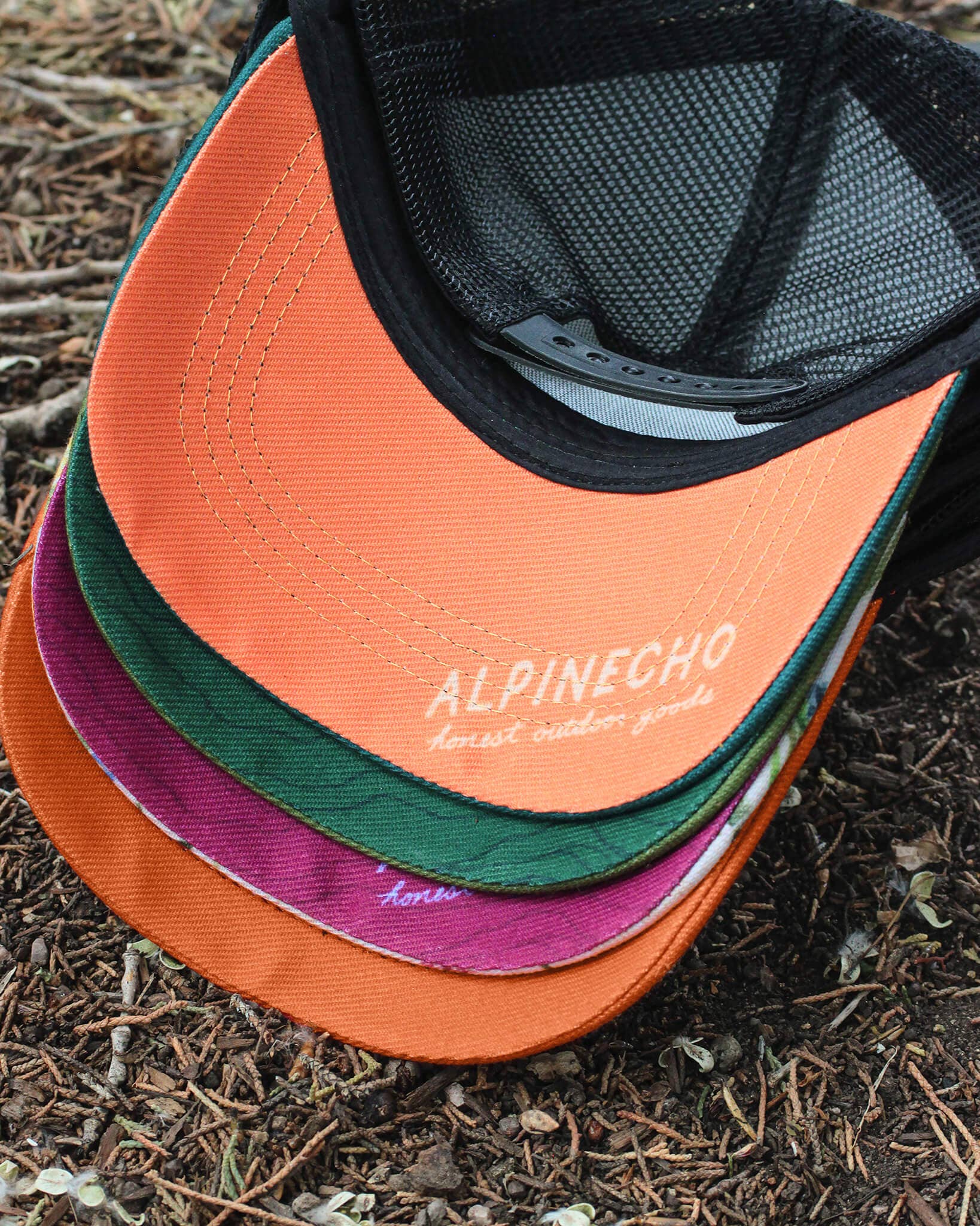 Alpinecho - Mountain Layers Trucker Hat