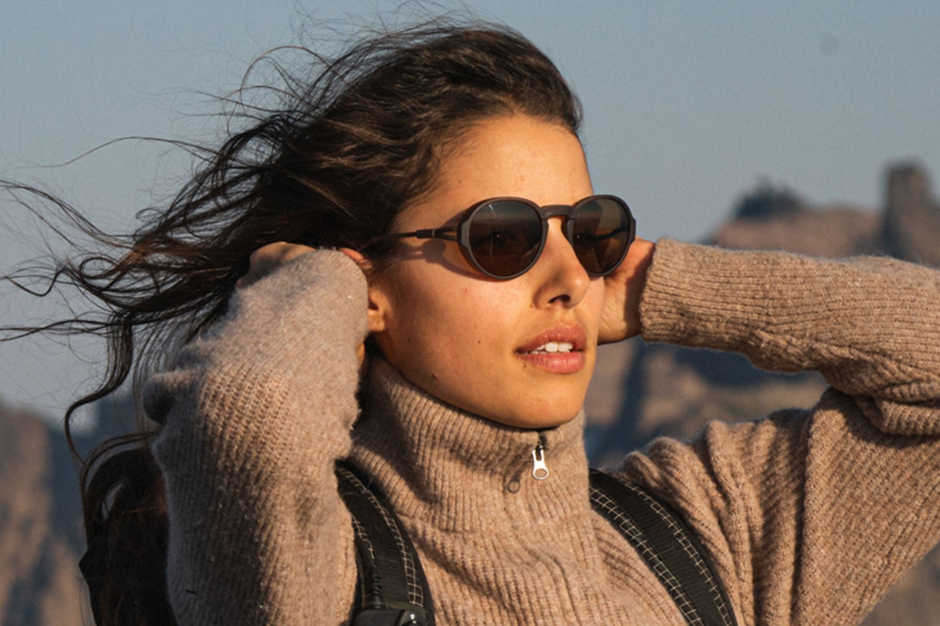 Viale, Ombraz Armless Sunglasses