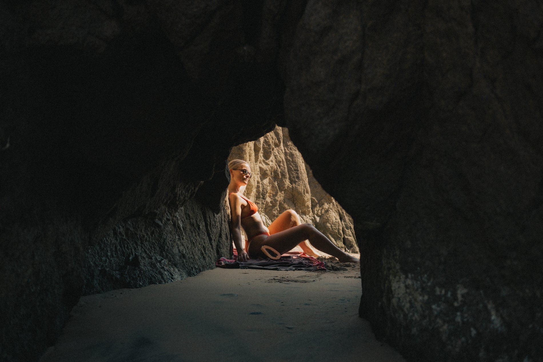 Cammina, Ombraz Armless Sunglasses