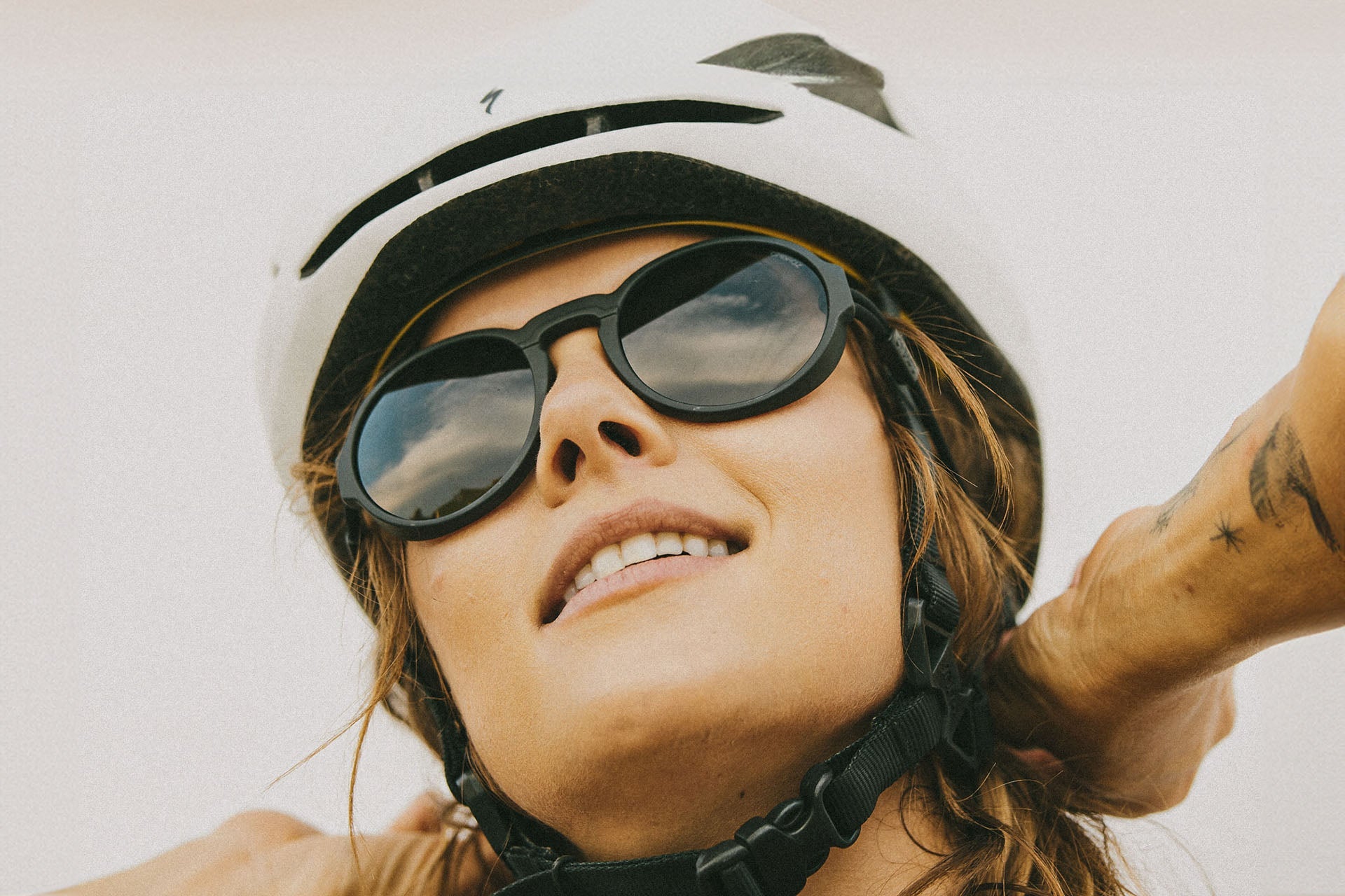 Viale, Ombraz Armless Sunglasses