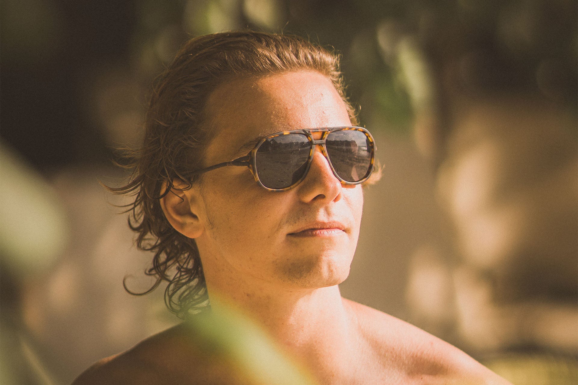 Classics, Ombraz Armless Sunglasses