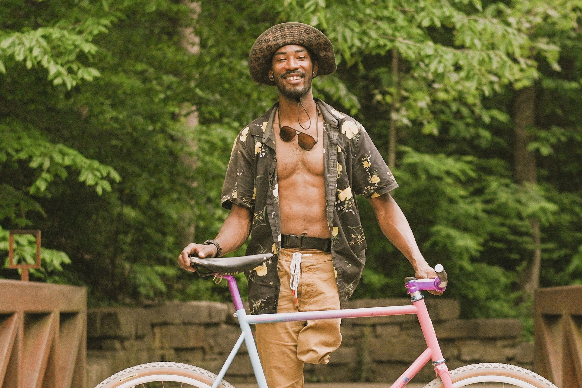 Classics, Ombraz Armless Sunglasses