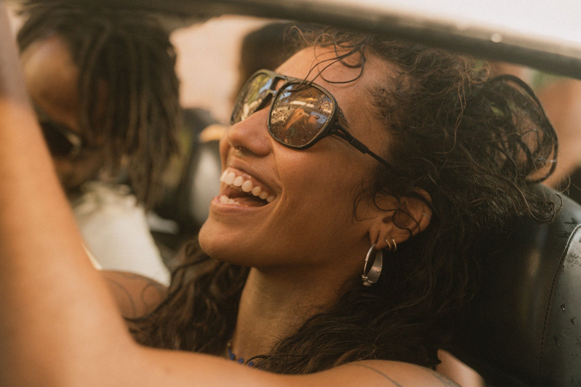 Leggero, Ombraz Armless Sunglasses