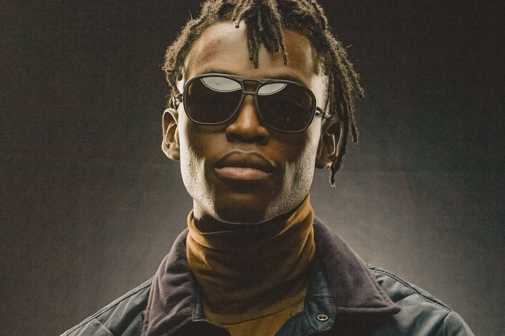 Leggero, Ombraz Armless Sunglasses