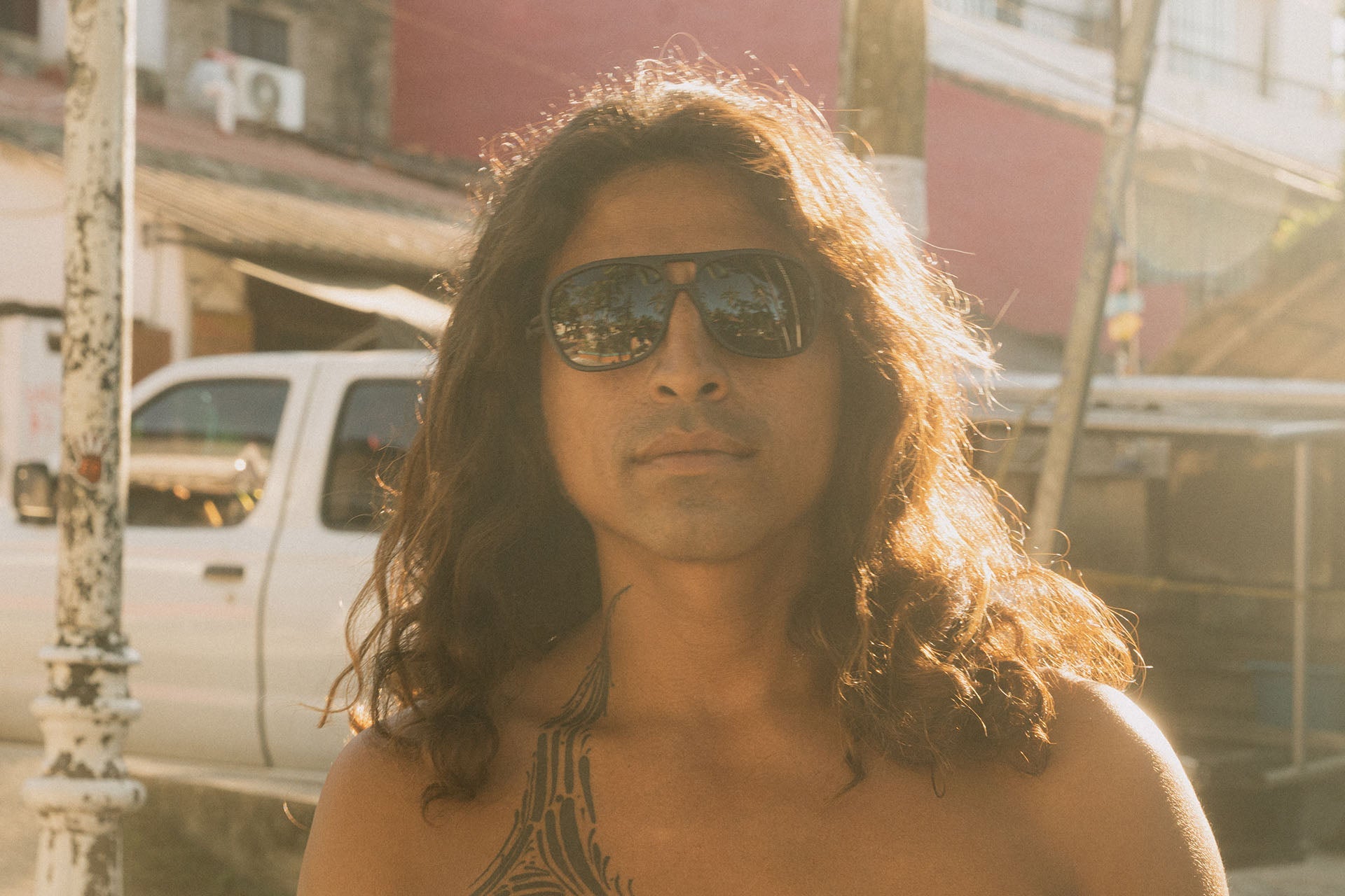 Leggero, Ombraz Armless Sunglasses