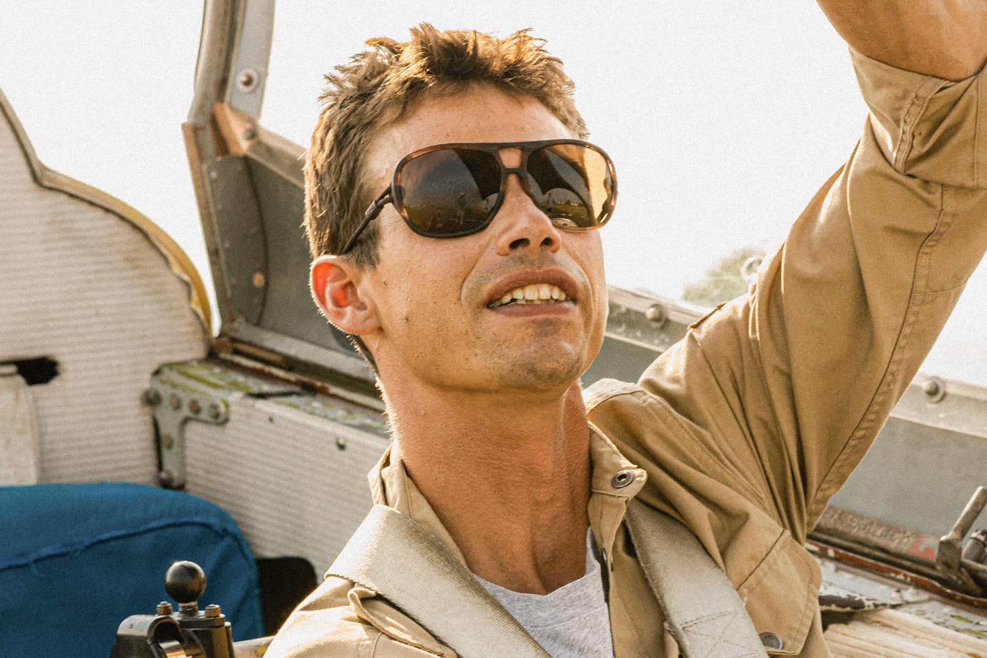 Leggero, Ombraz Armless Sunglasses