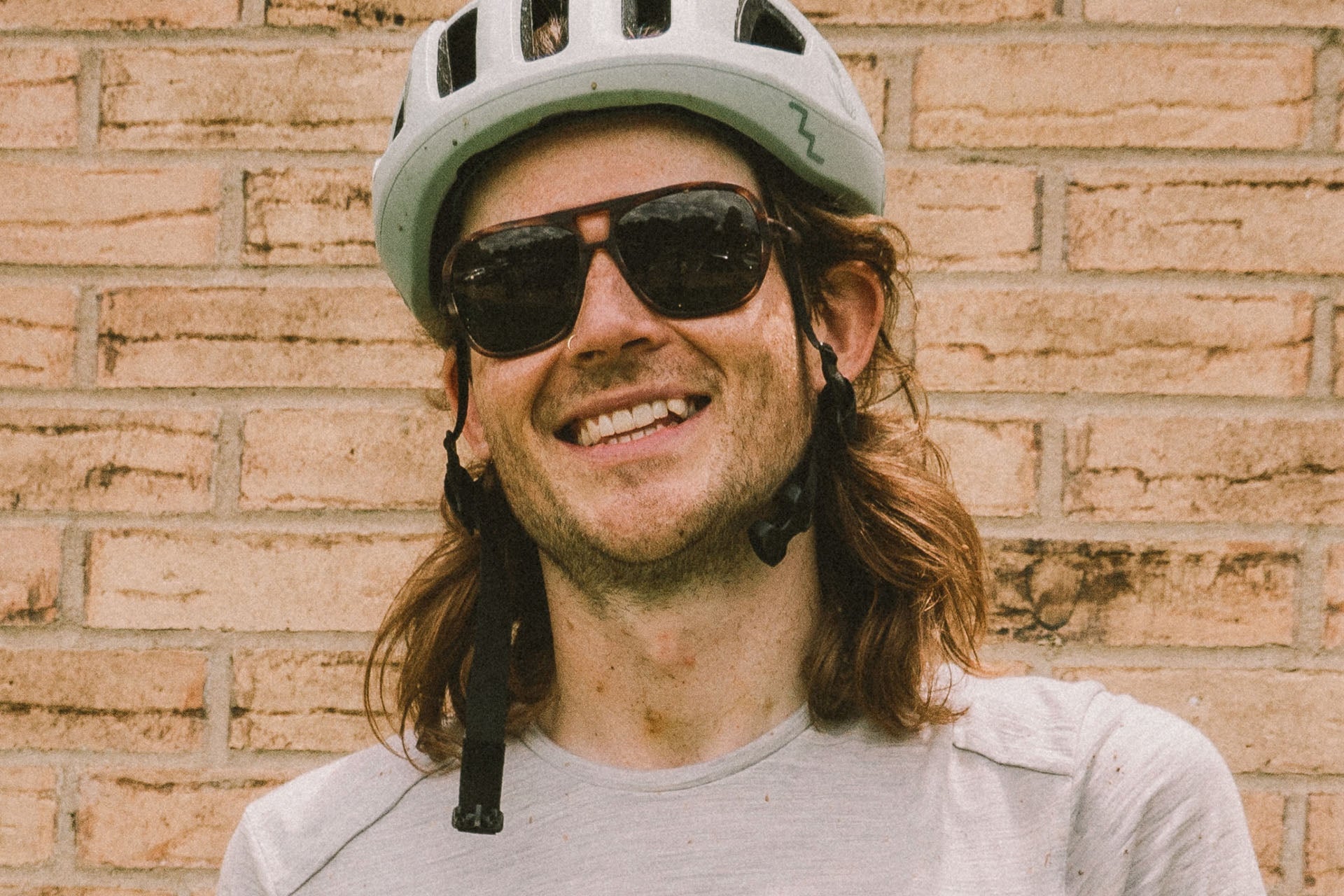 Leggero, Ombraz Armless Sunglasses