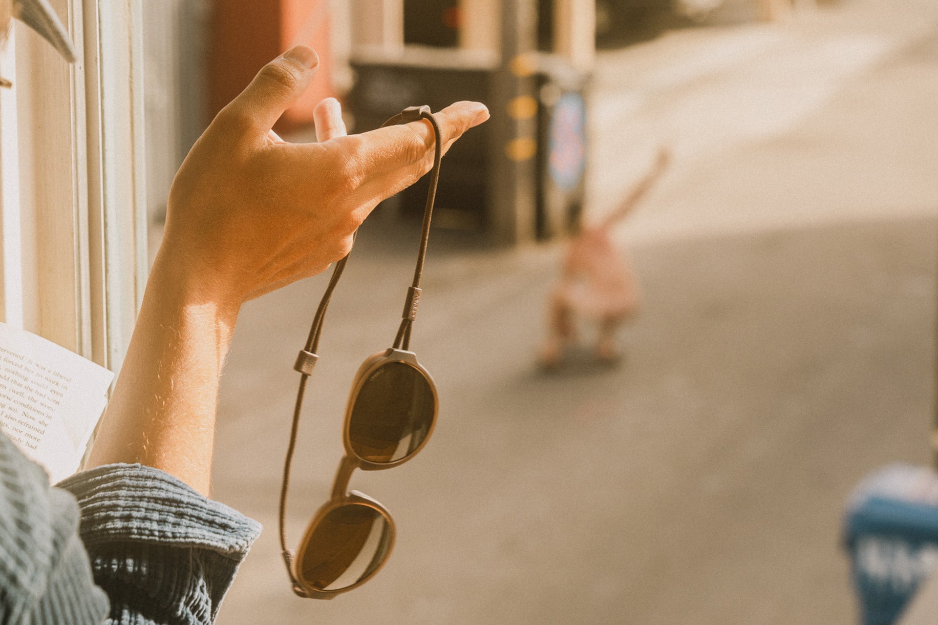 Viale, Ombraz Armless Sunglasses