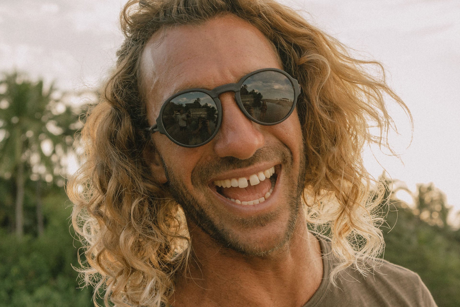 Viale, Ombraz Armless Sunglasses