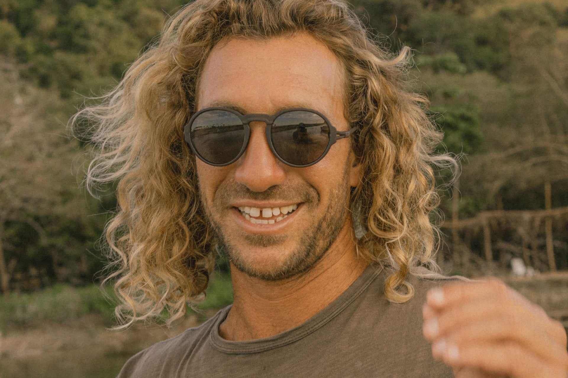 Viale, Ombraz Armless Sunglasses